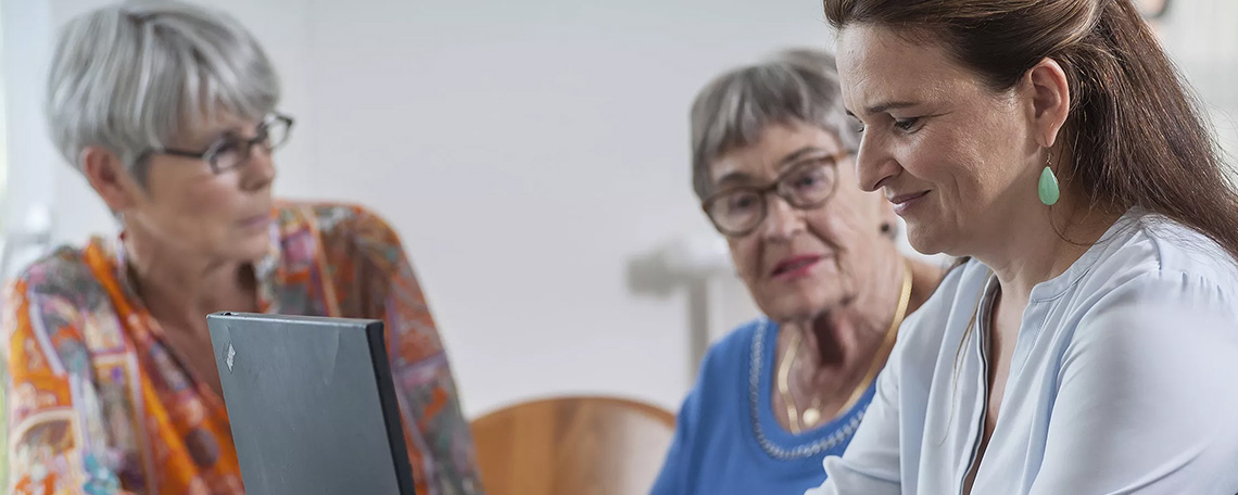 frauen-laptop